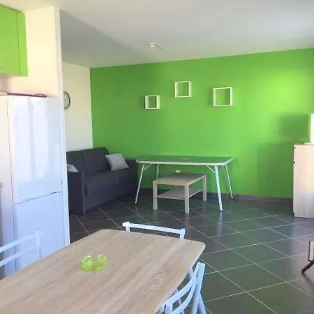 Sur Mer - Charmant Entierement Renove - Proche Du Marche *